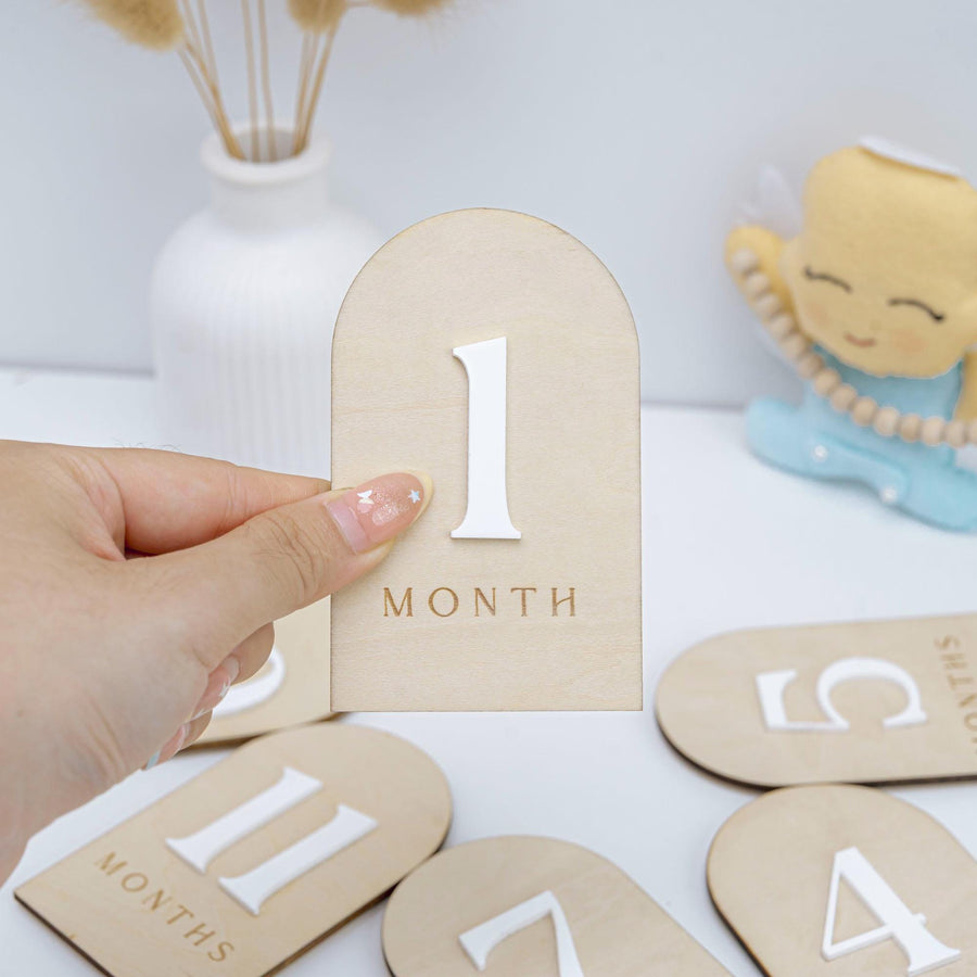 Modern Baby Milestone Cards, Wooden Baby Monthly Milestone, Baby Photo Prop Newborn, Newborn Keepsake Gift, Monthly Milestone Discs