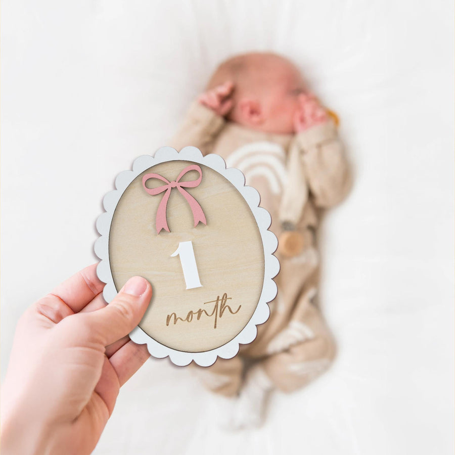 Wooden Baby Milestone Marker with Interchangeable Numbers, Baby Girl Monthly Milestone Sign, Baby Shower Gift, Baby Monthly Milestone Board