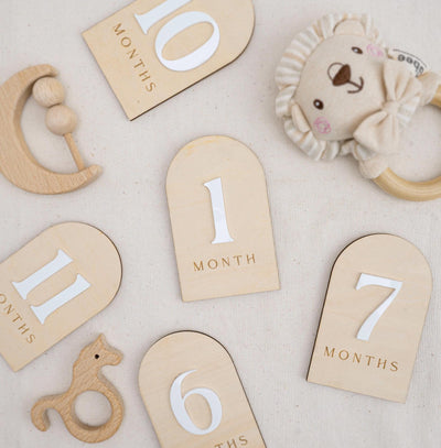 Modern Baby Milestone Cards, Wooden Baby Monthly Milestone, Baby Photo Prop Newborn, Newborn Keepsake Gift, Monthly Milestone Discs