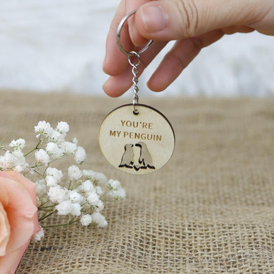 Penguin Keychain Gift: Valentine's Day Boyfriend Girlfriend Plywood Keychain