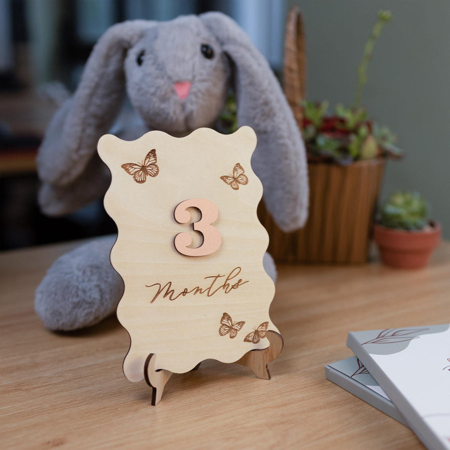 Personalized Monthly Milestones, Wooden Milestone Card, Custom Baby Shower Gift for Girls, Baby Name Sign for Hospital, Gift for Newborn