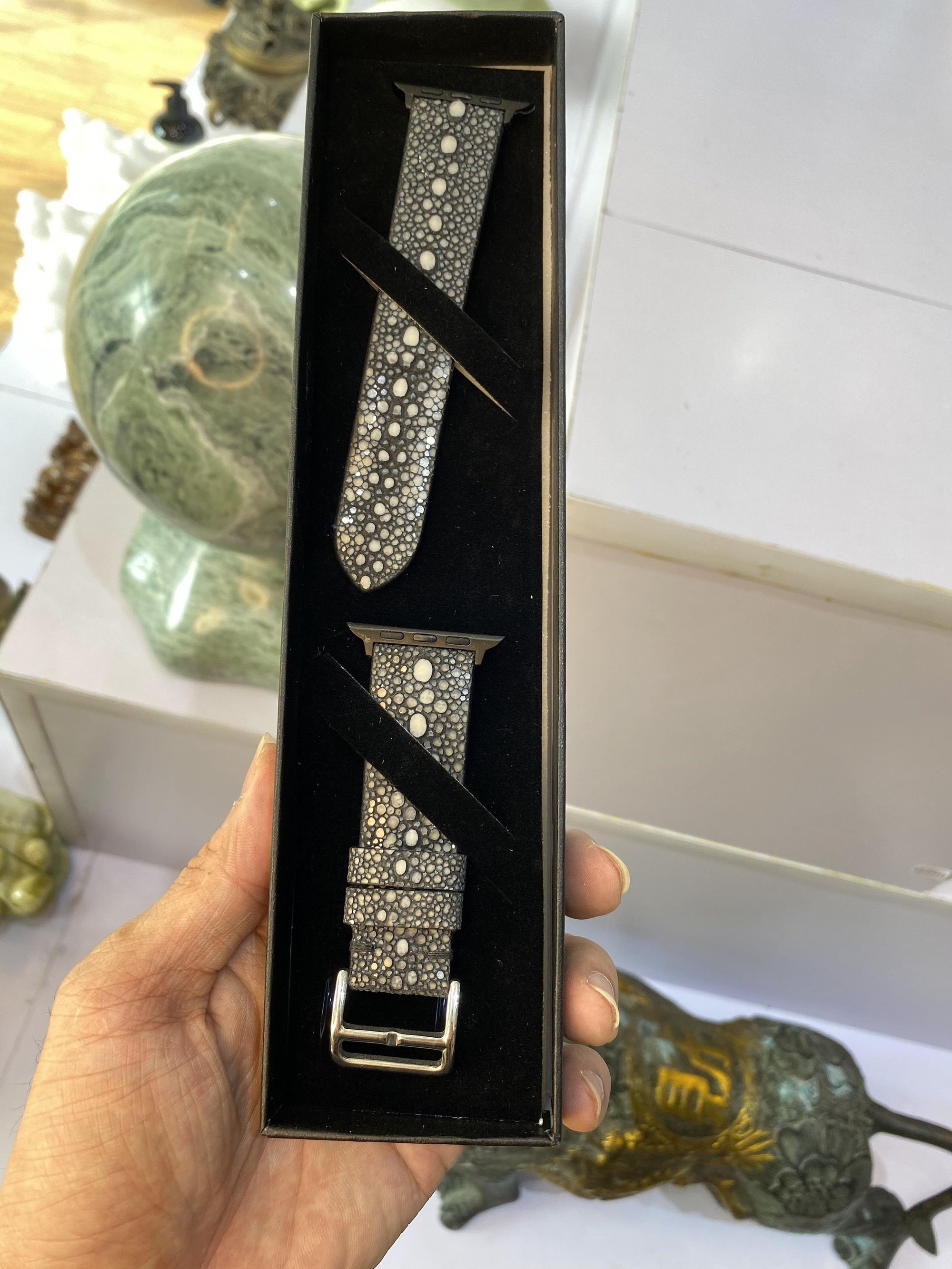 Handmade Stingray Leather Apple Watch Band: Custom Sizes