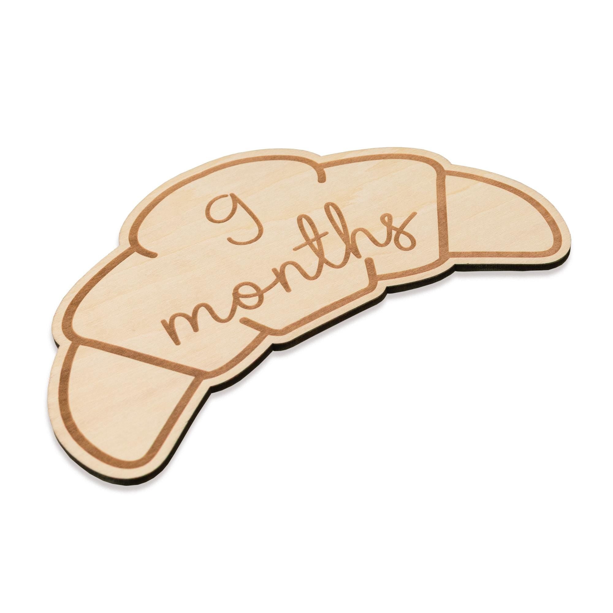 Wooden Croissant Baby Milestone Set, Rustic Monthly Photo Props,Hello World Birth Announcement Sign,Newborn Keepsake Gift,Monthly Milestones