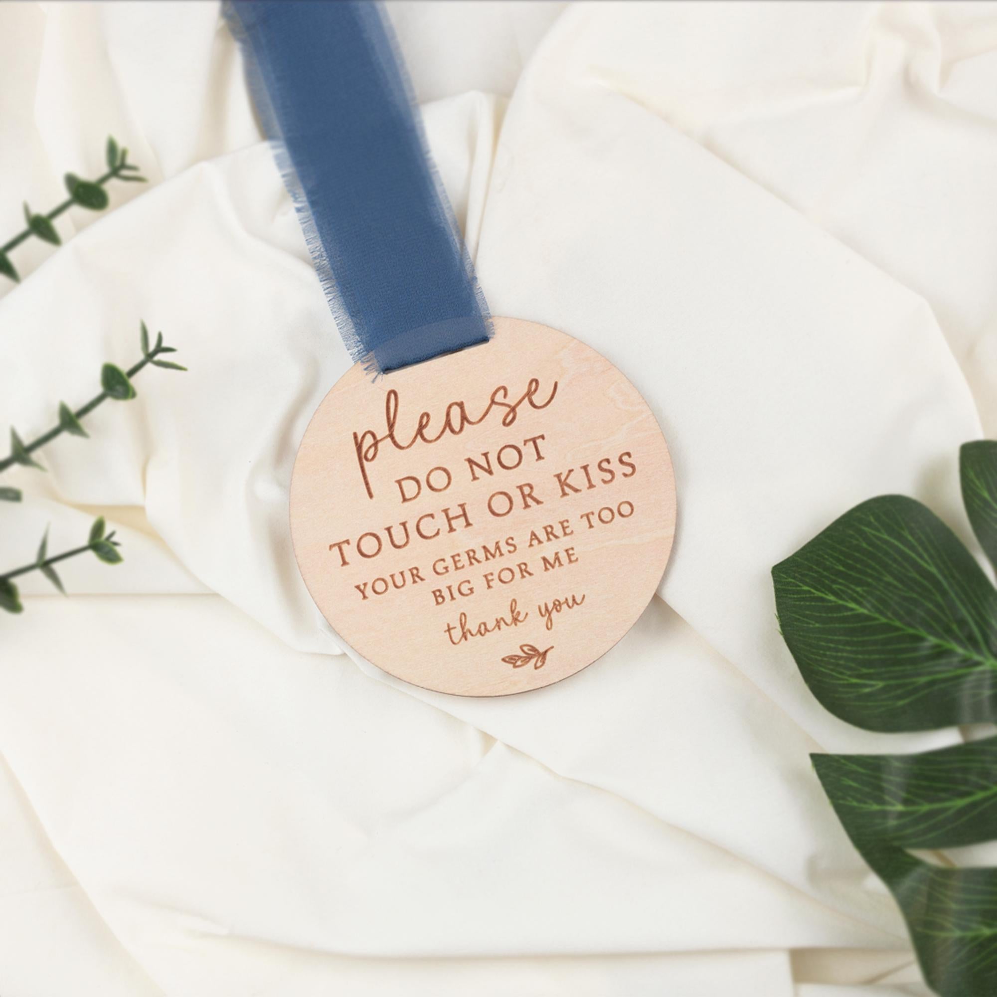 Please Do Not Touch or Kiss Sign, Baby Car Seat Sign No Touching, Gift For New Parents, Baby Shower Gift, Baby Keepsake Gift, Newborn Sign