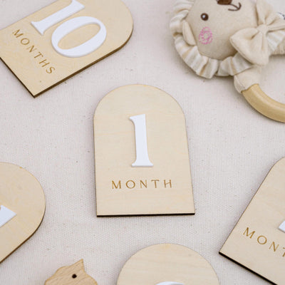 Modern Baby Milestone Cards, Wooden Baby Monthly Milestone, Baby Photo Prop Newborn, Newborn Keepsake Gift, Monthly Milestone Discs