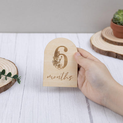 Baby Milestone Set, Monthly Milestones, Hello World Milestone Cards, Newborn Gift, Baby Shower Gift, Wooden Baby Monthly Milestone Markers