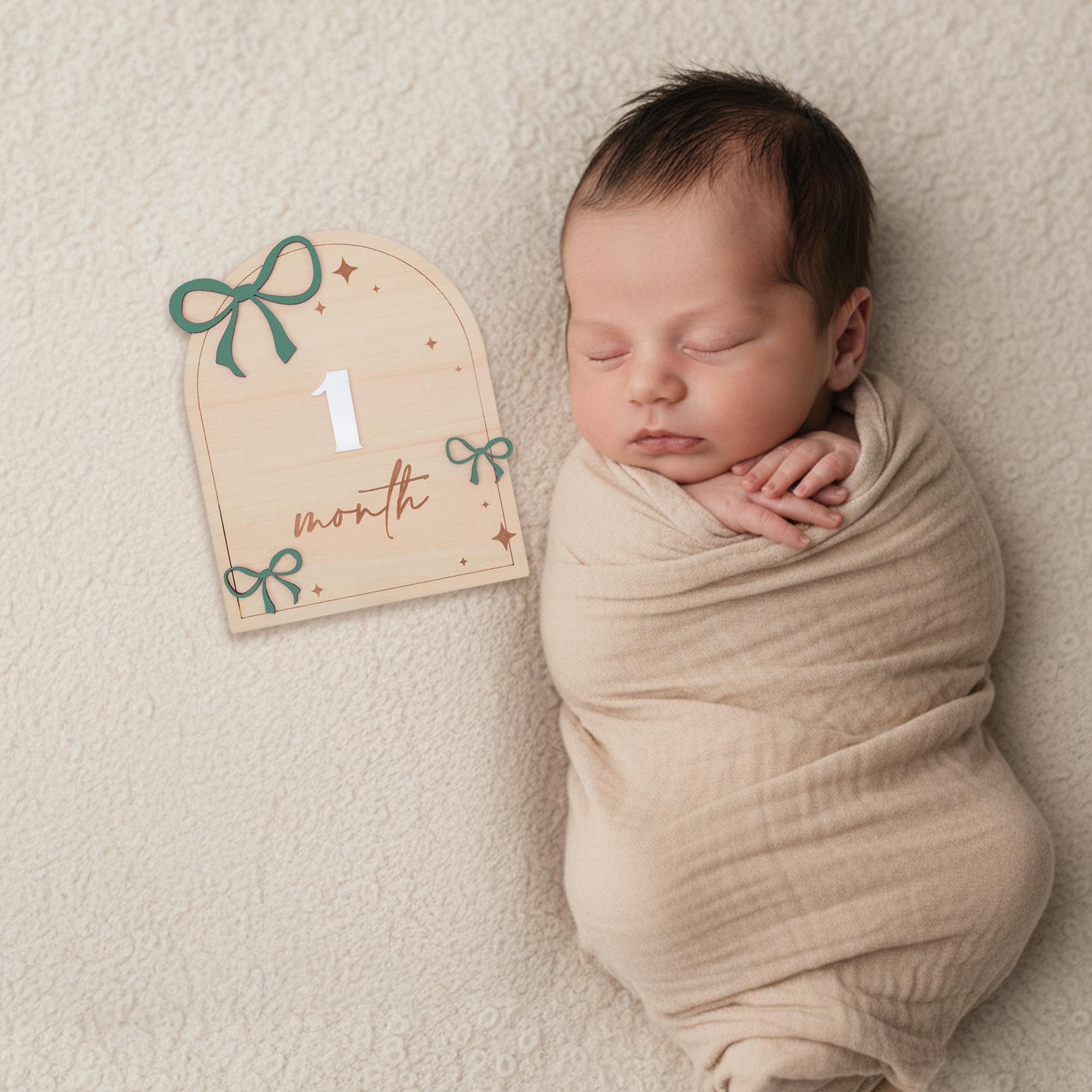 Wooden Baby Monthly Milestone Signs, 1–12 Month Photo Prop Set