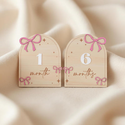 Wooden Baby Milestone Sign with Numbers 1–12 Months Pink Bow