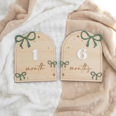 Wooden Baby Monthly Milestone Signs, 1–12 Month Photo Prop Set
