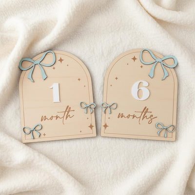 Wooden Baby Milestone Signs 1–12 Months | Monthly Photo Props
