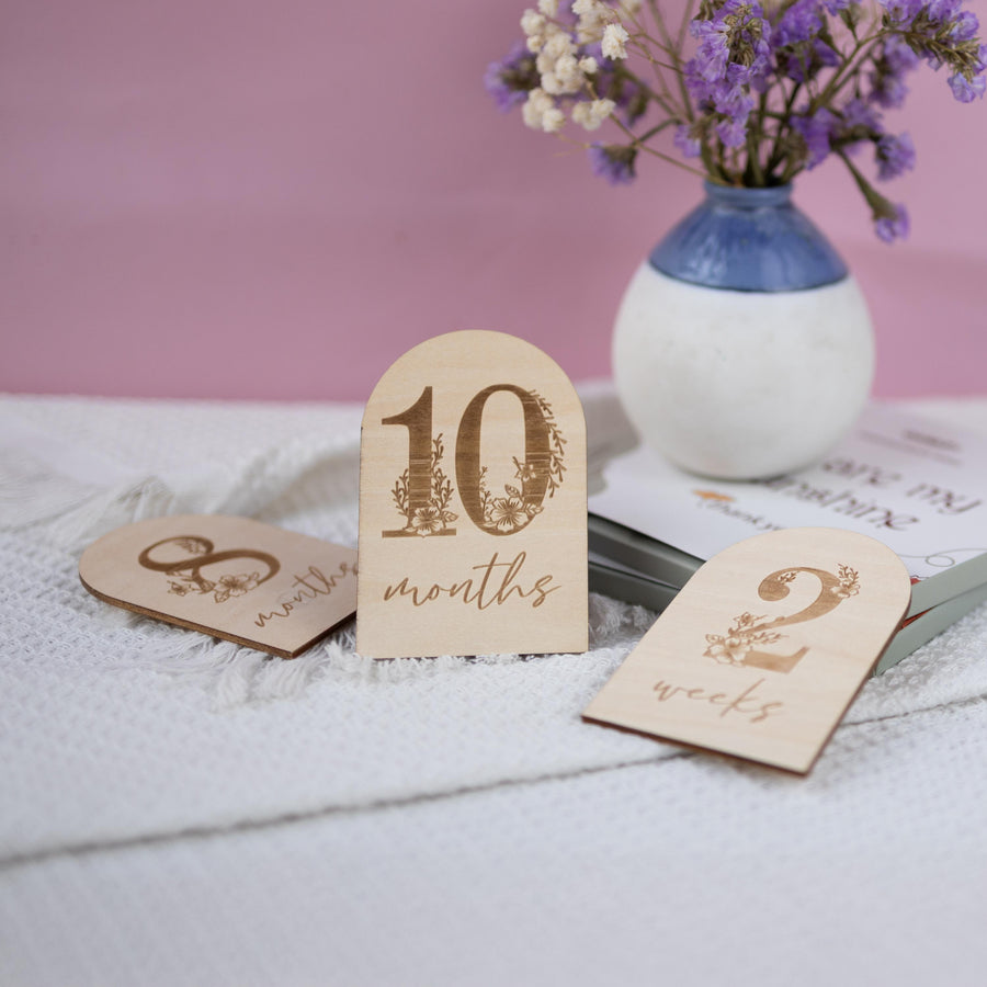 Baby Milestone Set, Monthly Milestones, Hello World Milestone Cards, Newborn Gift, Baby Shower Gift, Wooden Baby Monthly Milestone Markers